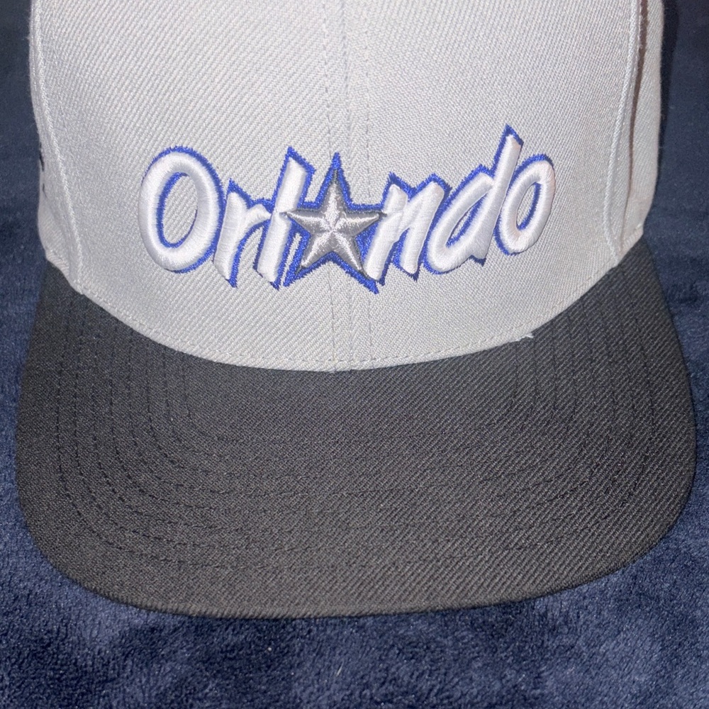 Mitchell & Ness Two-Tone Snapback Hat - Gray & Blue